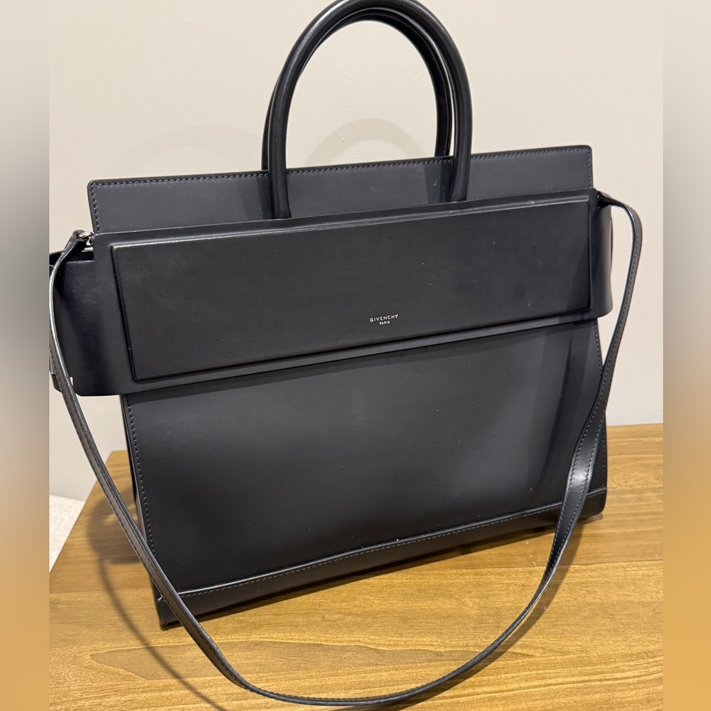 Givenchy Horizon Medium Bag